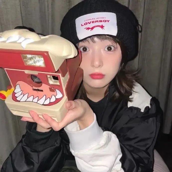 恋爱麻烦，但是甜